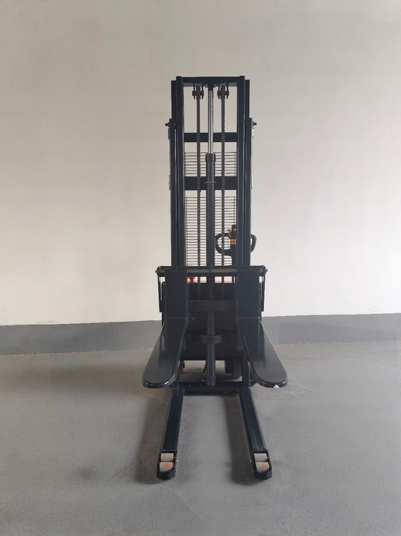 Electric Stacker Crane